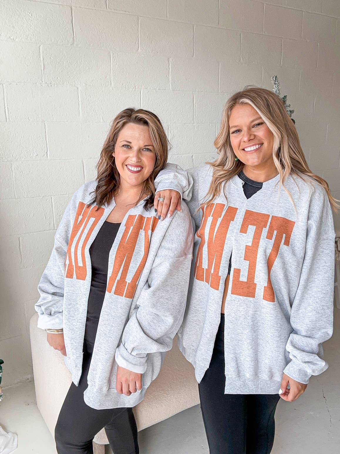KNOX Cardigan