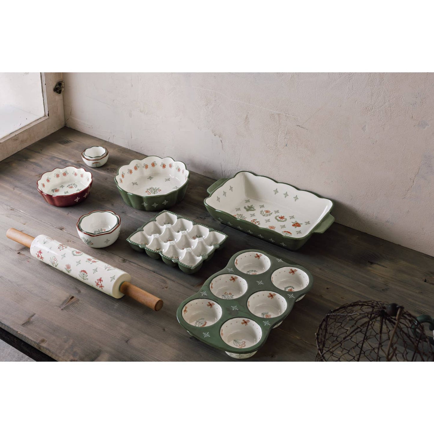 Camellia Stoneware Nesting Bowls Set of 4 Assorted