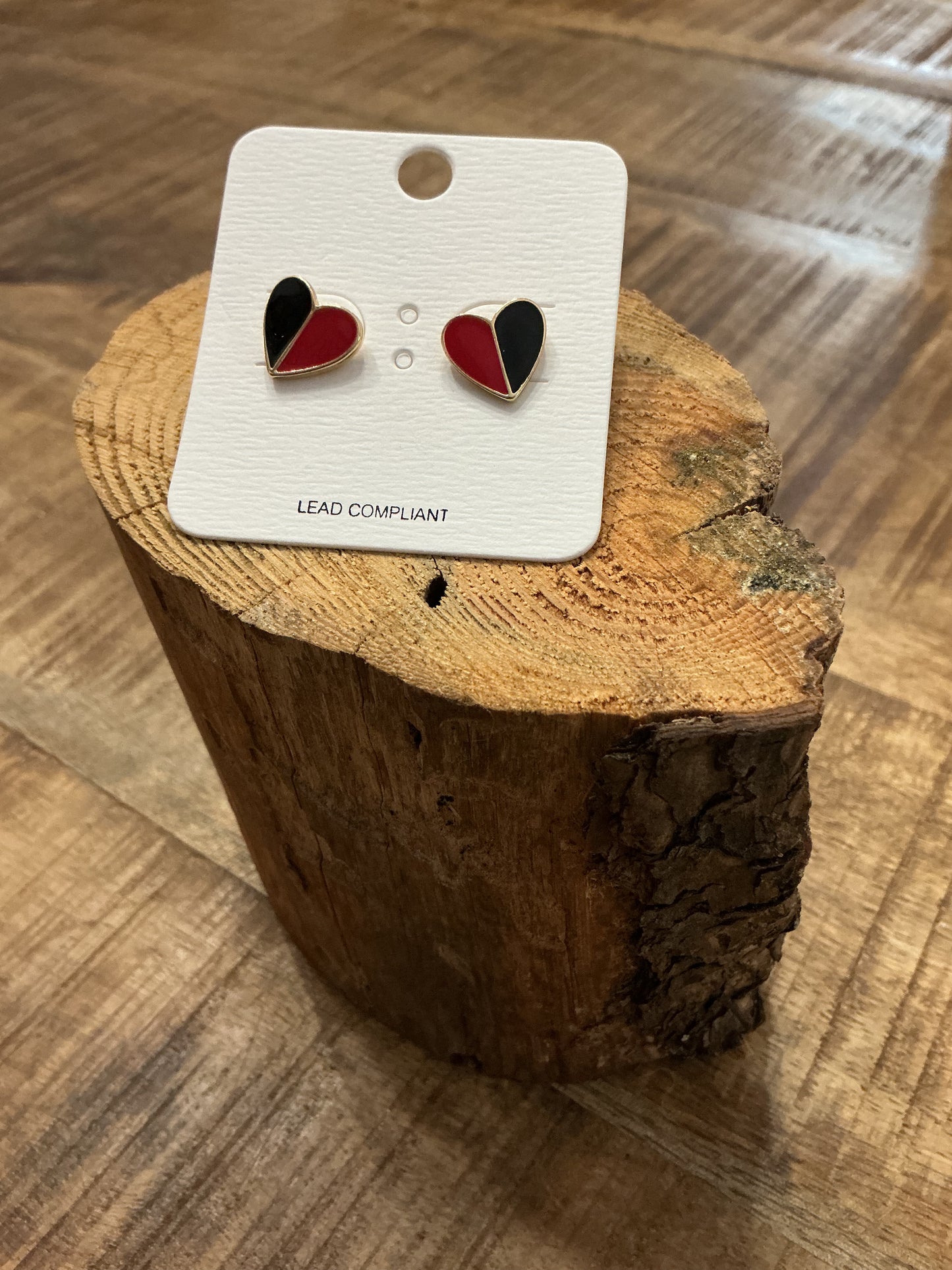 GameDay Heart Black and Red earrings