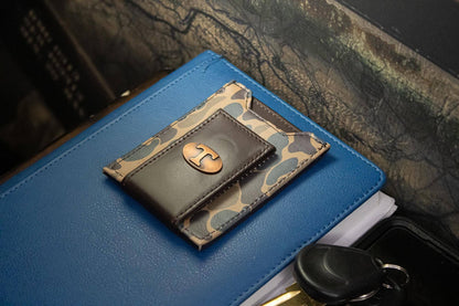 Tennessee Vols Magnetic Front Pocket Old School Camo Leather Wallet.