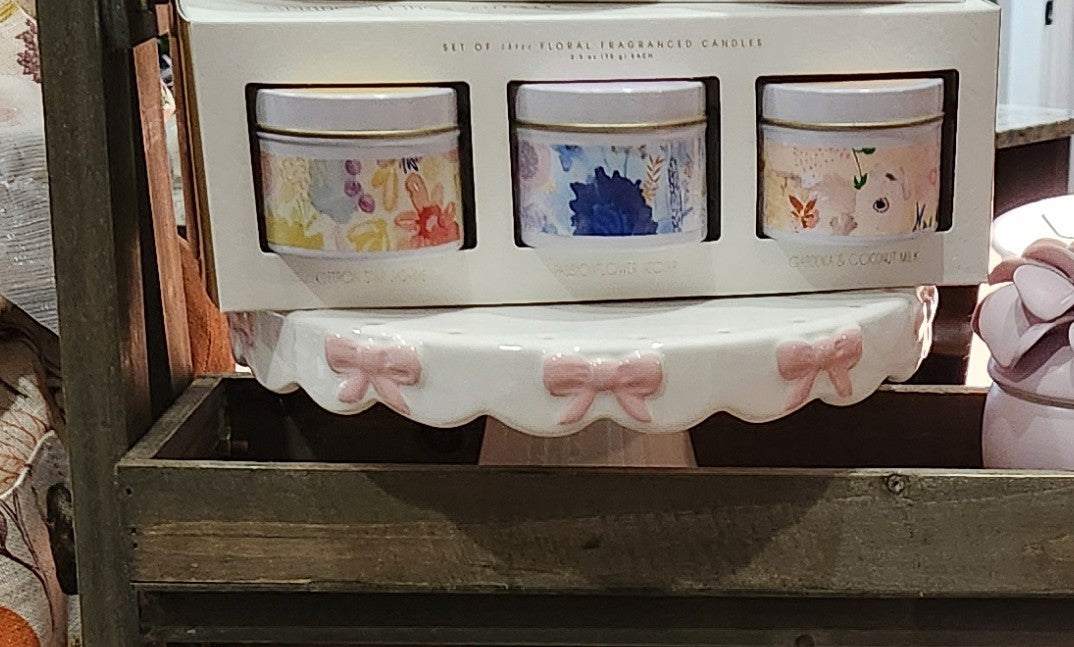 Pink Bow Cake Stand