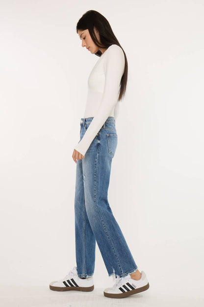 MID RISE TRUE STRAIGHT JEANS