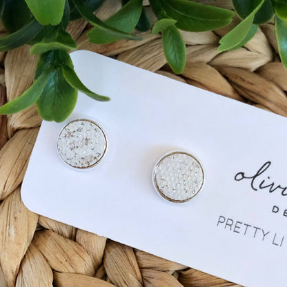 Pretty Little Things Studs - Sparkle White Birch