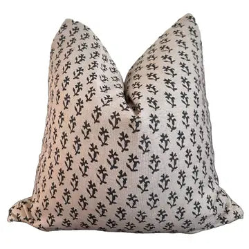Dahlia Outdoor/Indoor Pillow Cover