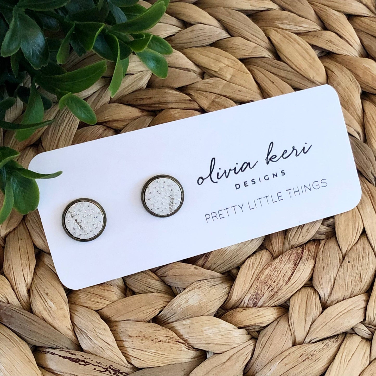 Pretty Little Things Studs - Sparkle White Birch