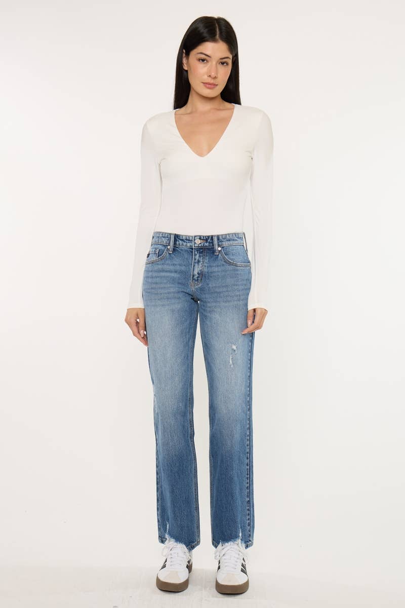 MID RISE TRUE STRAIGHT JEANS